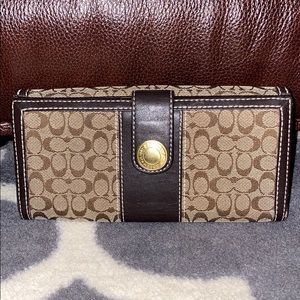 Coach wallet